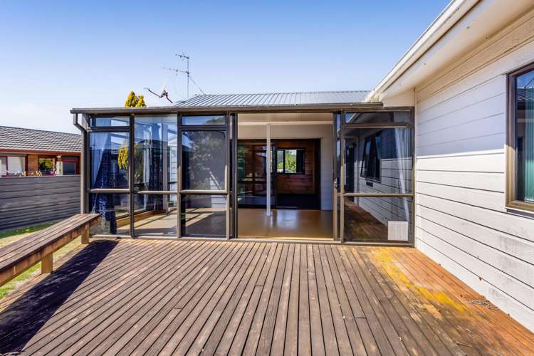 11 Heather Lea Hawera_27