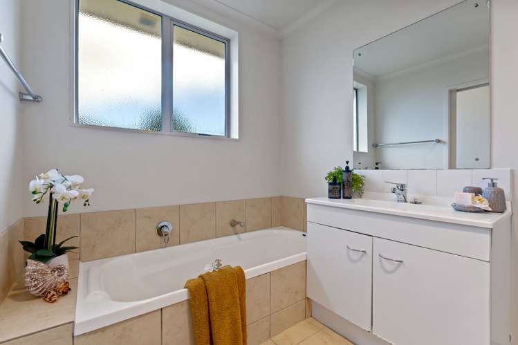 5 Ranch Place Pukekohe_16