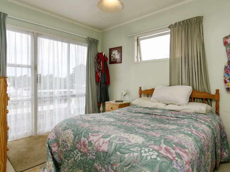 82 Hinemoa Avenue Taupo_15