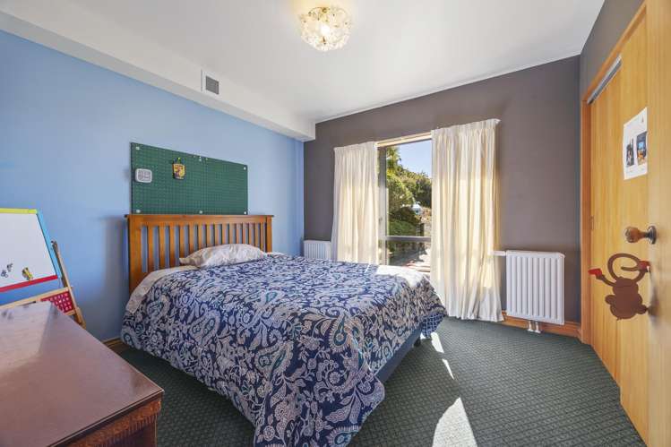 67 Manapouri St Ravensbourne_14