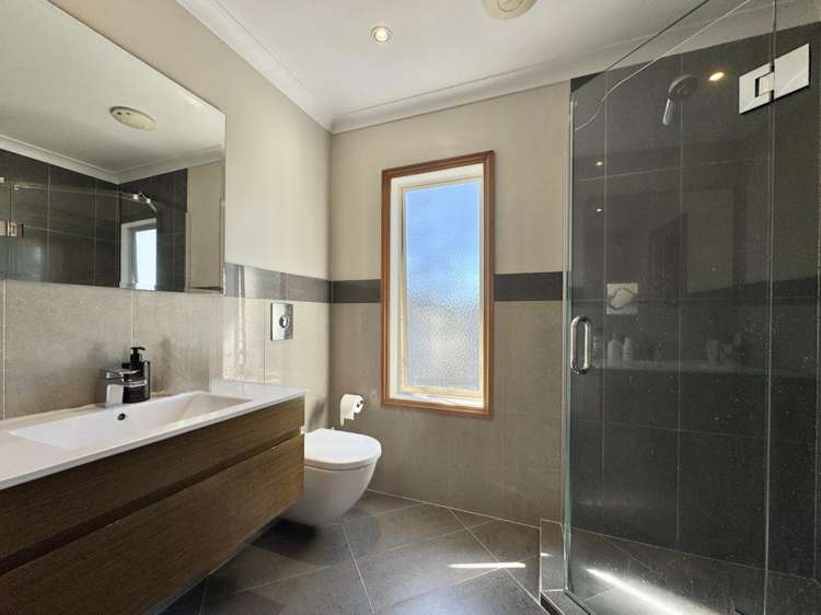 46 Tirimoana Road Te Atatu South_21