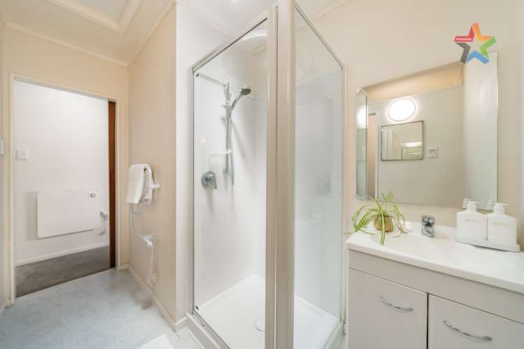 69b Hartford Crescent Totara Park_10