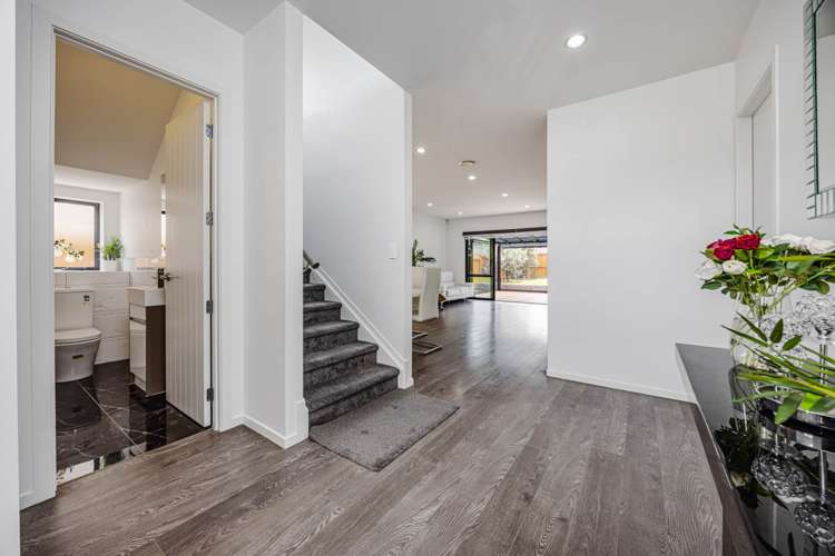 3 Castlederg Drive Flat Bush_9