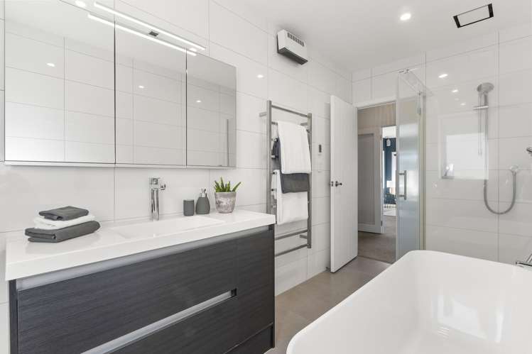 1 Cassino Street Bayswater_17