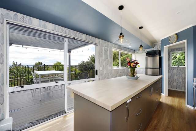 2/413a Suffolk Road Stoke_3