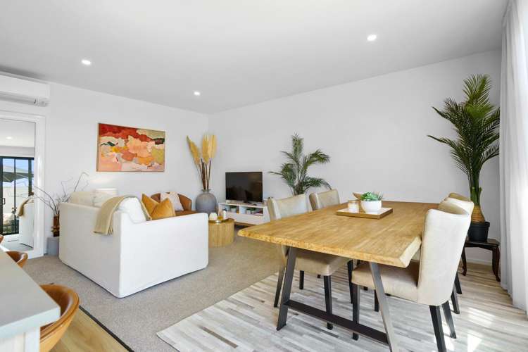 2/102 Swayne Road Cambridge_4