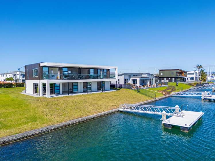 21 Fred Carr Place One Tree Point_30