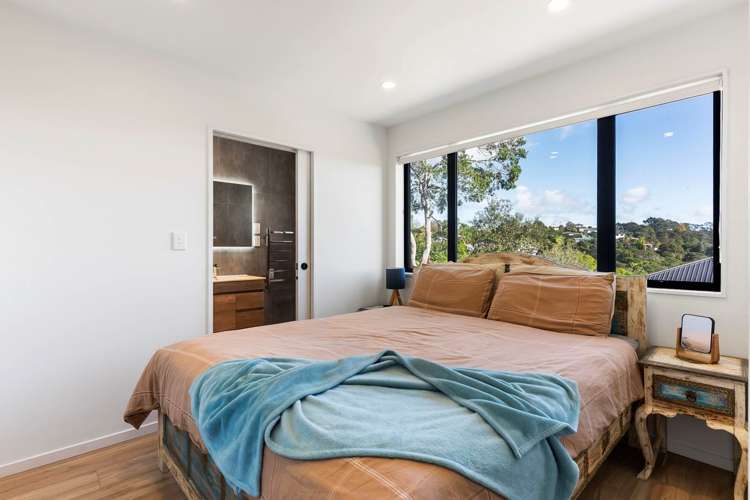 40C Leo Street Glen Eden_13