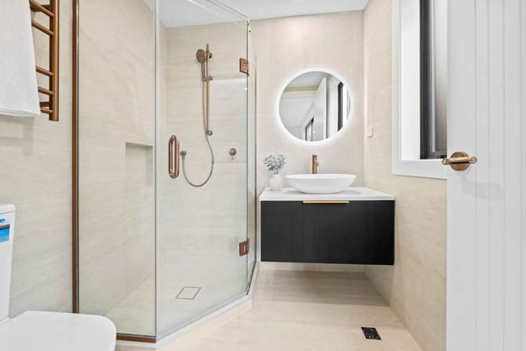 1/30 Clonbern Road Remuera_25