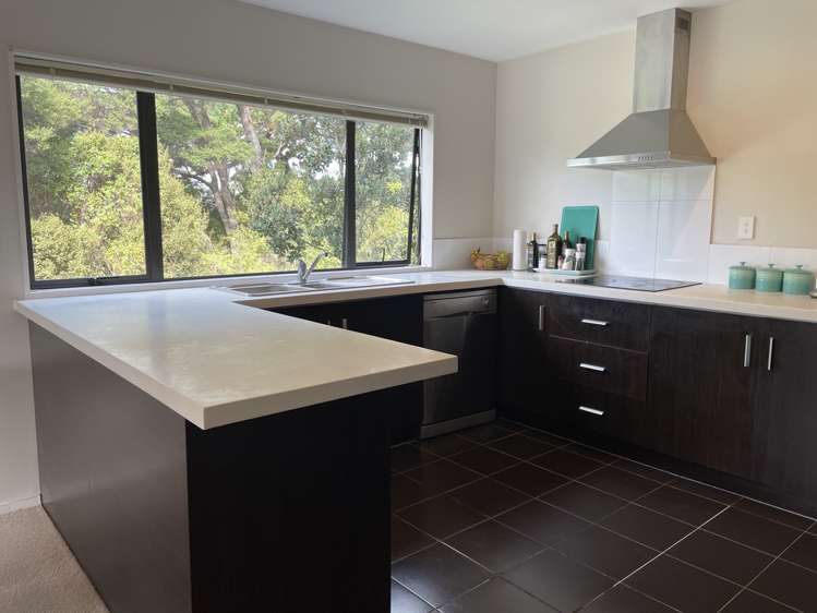 19 Riverglade Parkway Te Atatu South_4