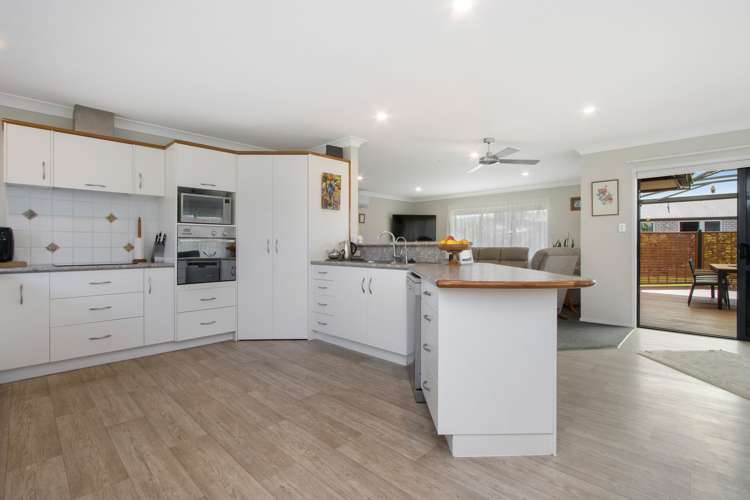 2 Bransley Grove Katikati_8