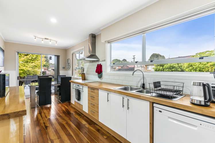 1/52 Youngs Road Papakura_9