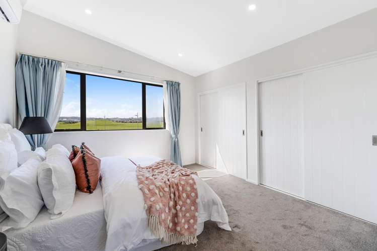 4 Te Whitinga Lane Flat Bush_12