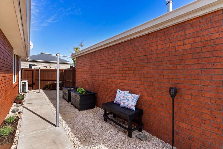 2/20 Braddon Street Addington_16