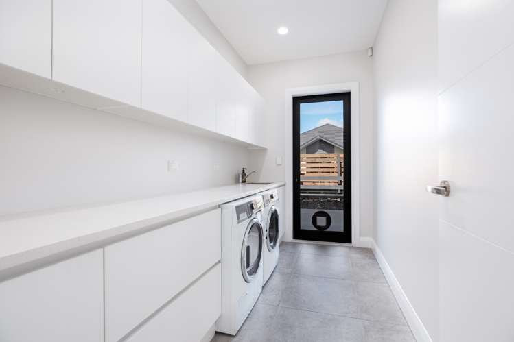 8 Baxter Michael Crescent Cambridge_19