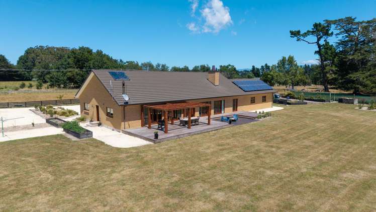 69 Longwood East Road South Featherston_23