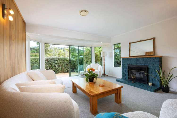 8 Rimutaka Place Titirangi_3
