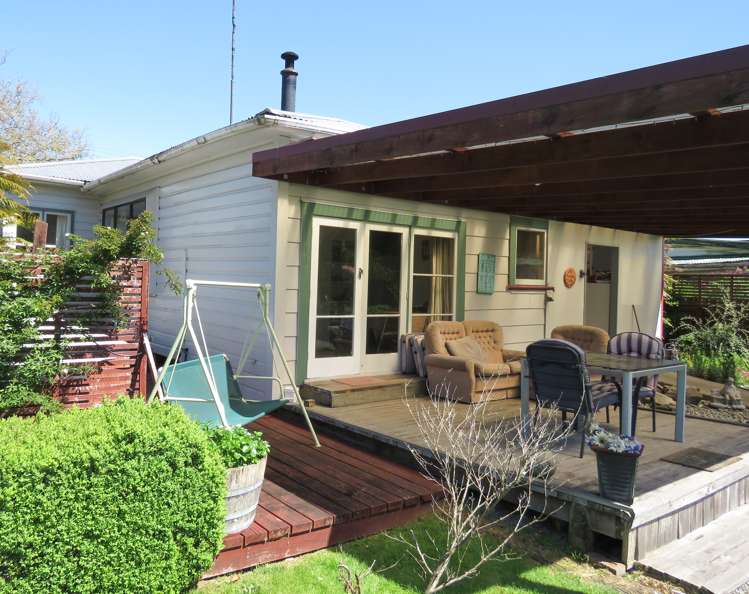 57 Dick Street Reefton_10