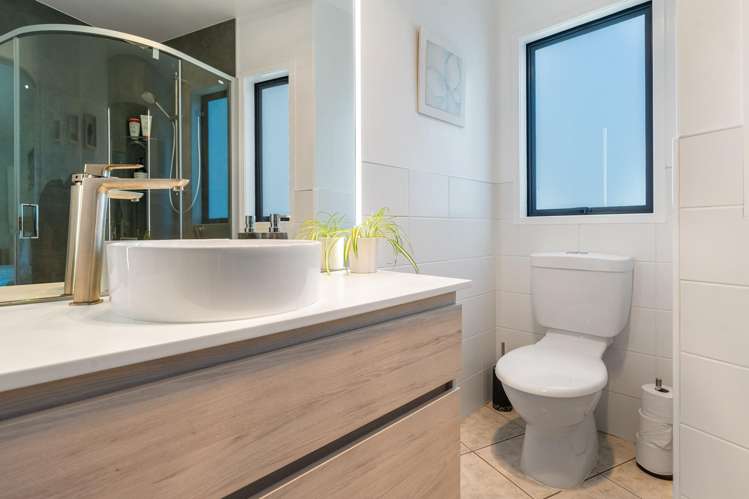 68 Waitangi Road Kiripaka_19