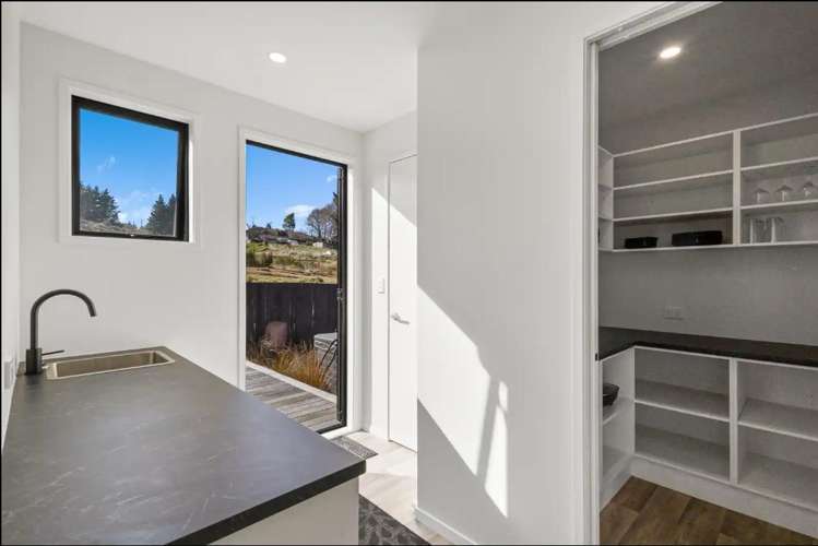 25 Miro Park Lane 1218_8