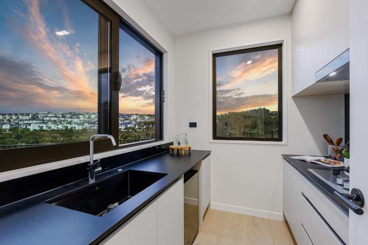 51 Streamview Way Long Bay_11