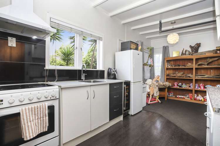 7 Kamara Road Glen Eden_12