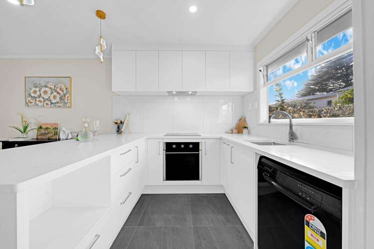 9/11 Oakland Avenue Papatoetoe_8