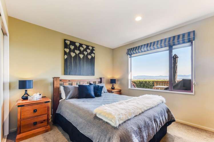 8 Cheshire Place Stoke_19