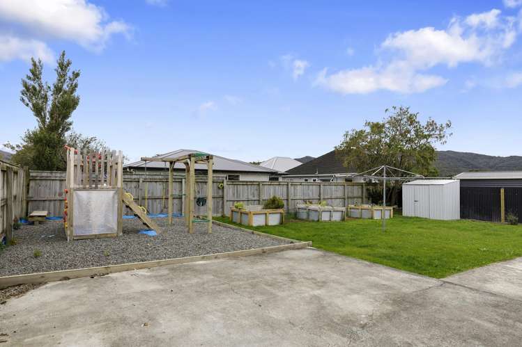 4 Derwent Street Wainuiomata_17