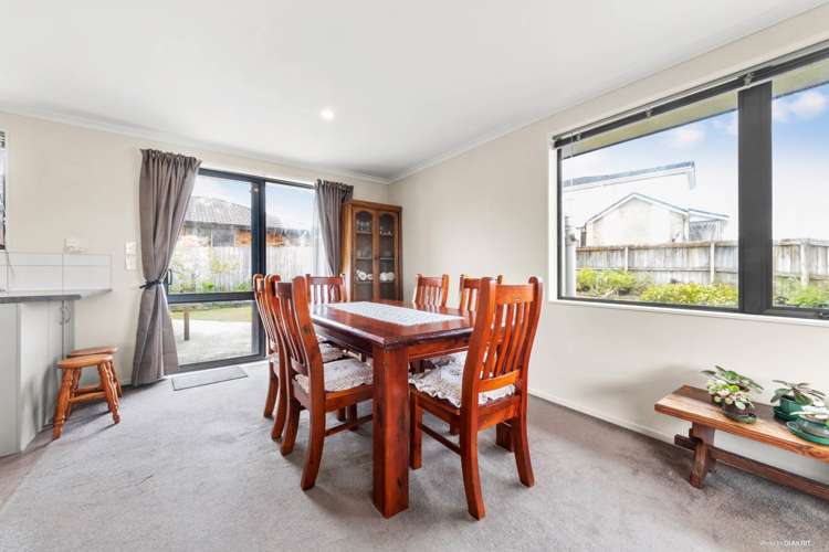 55 Tiriwa Drive Massey_11