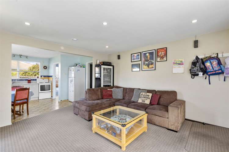 2/23 Branksome Place Parklands_3