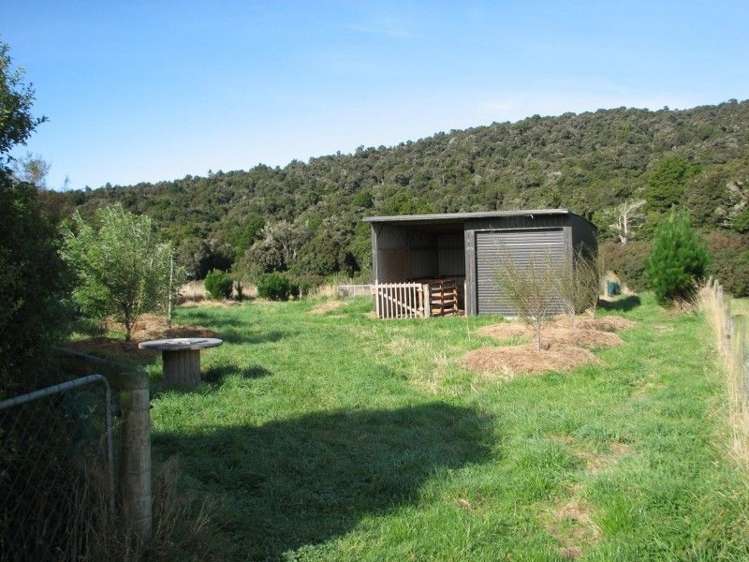 25 Tahakopa Valley Road Papatowai/Pounawea_11