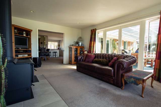 4 Terrace View Hokitika_3