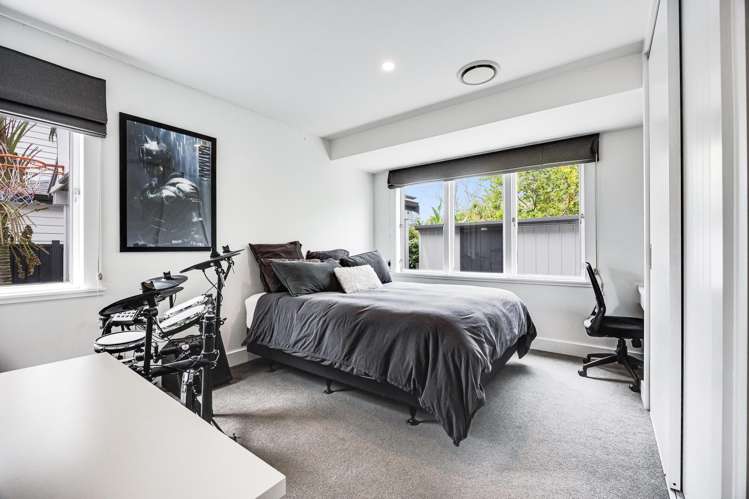 2A Whites Way Ellerslie_12