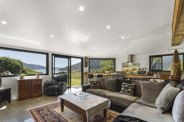 109 Anakiwa Road Anakiwa and Surrounds_12