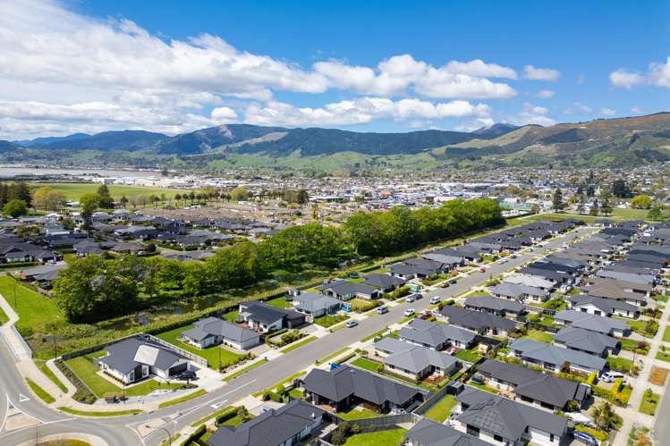 6 Oakdale Grove Richmond_27