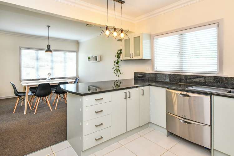 123 Falls Road Hunua_11