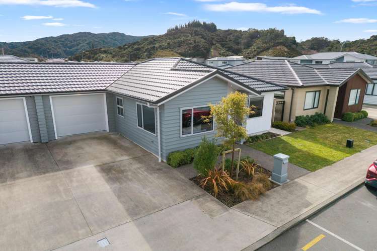 7 Ron Fawcett Way Wainuiomata_18
