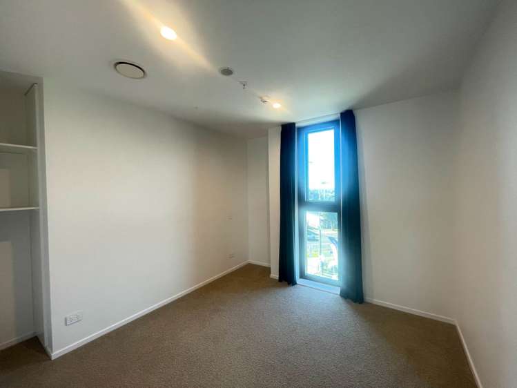 205/6 Waikumete Road Glen Eden_7