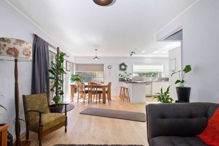 70 Tawavale Street Pukehangi_5