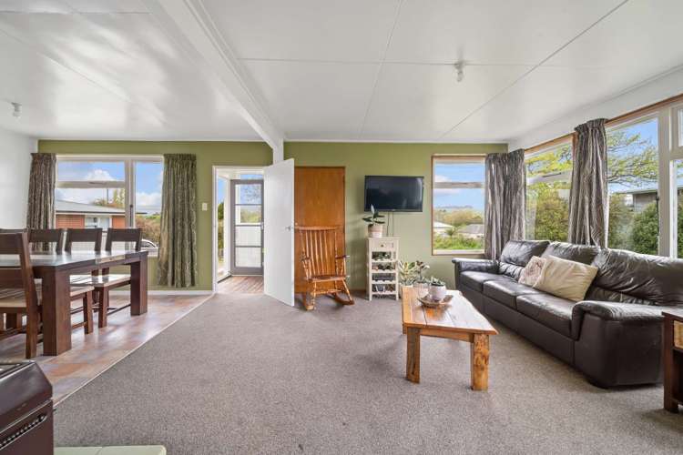 10 Main Road Owaka_4