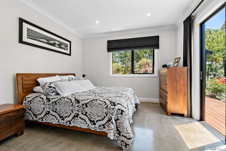 42 Arone Way Wainui_12