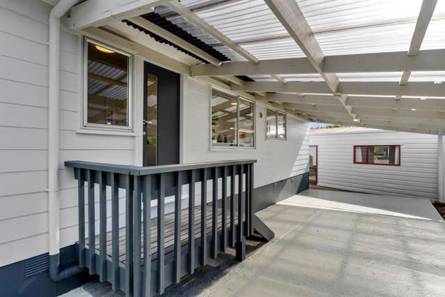 7A & 7B Pureora Place Clendon Park_1