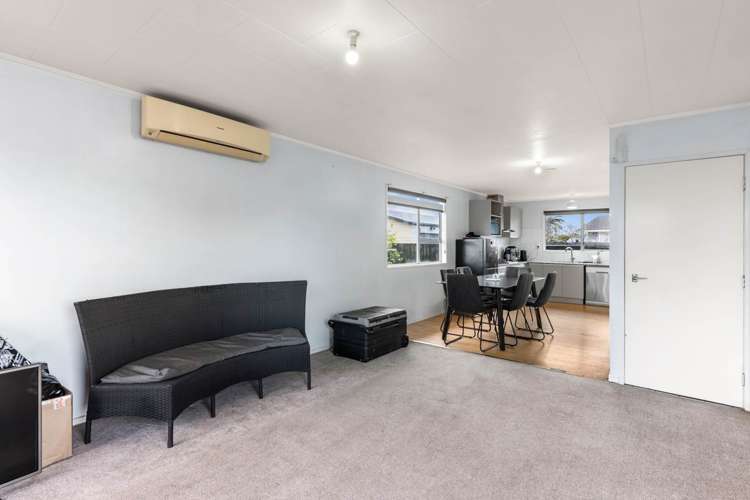 169 Mahia Road Wattle Downs_12