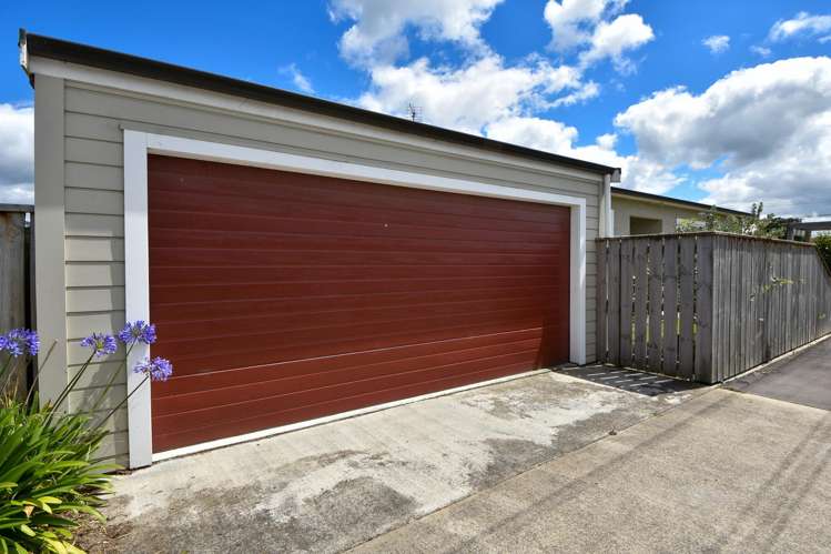 105 Broadway Carterton_19
