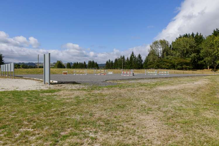 1831 Broadlands Road Broadlands_3