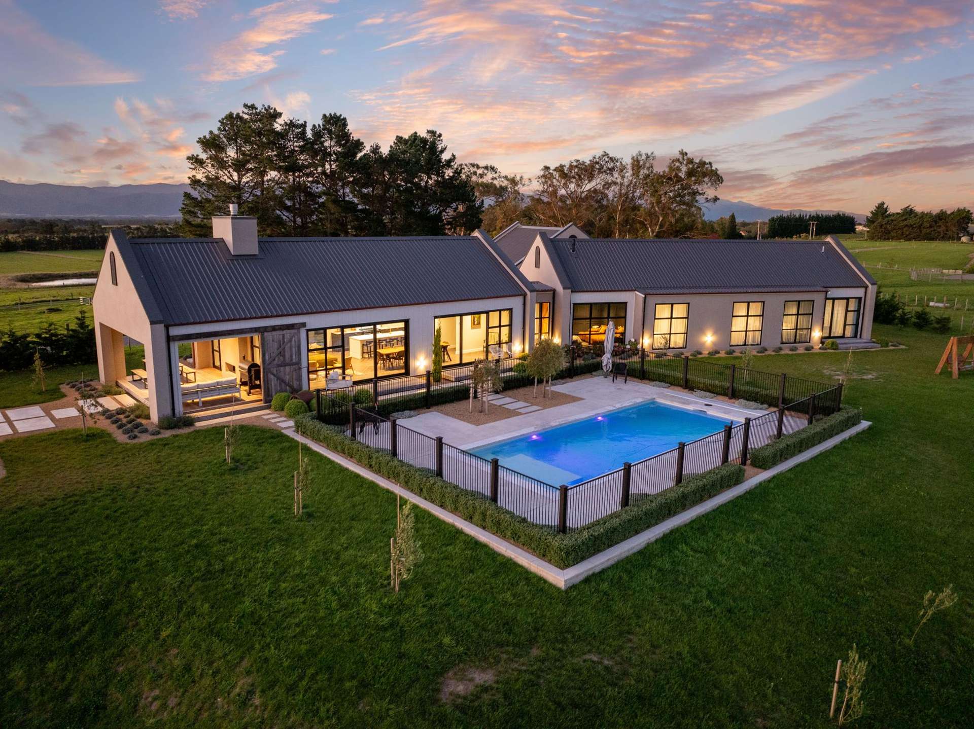 83 Charles Robert Drive Kahutara_0