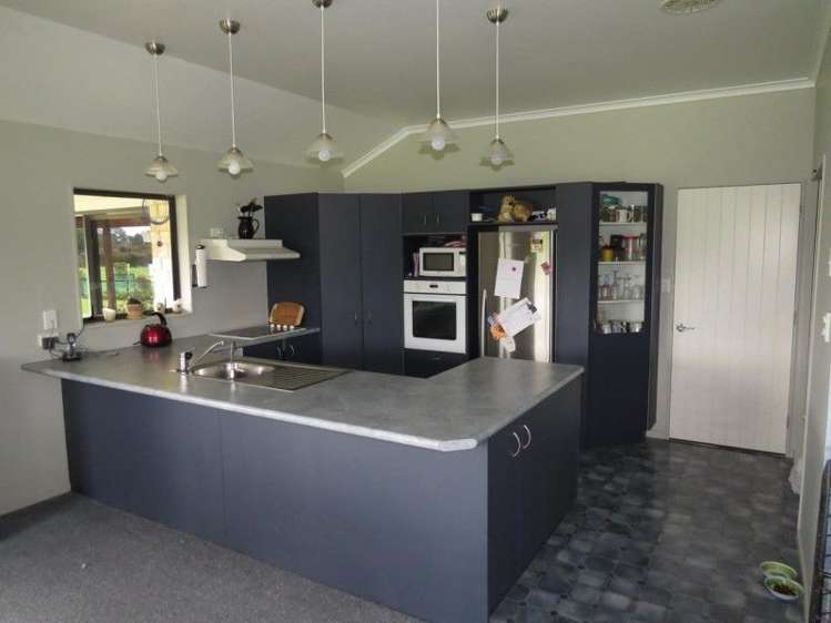 60 High Street Eketahuna_9