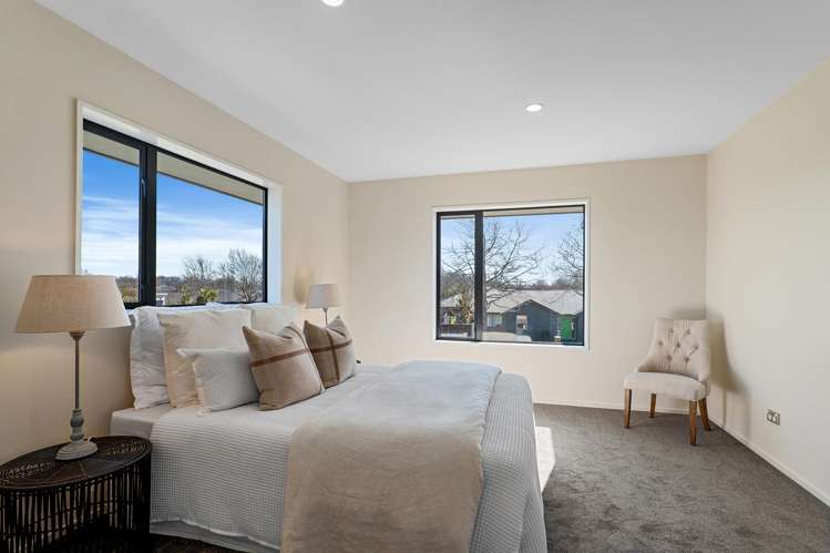 2 Harrys Way Redwood_16