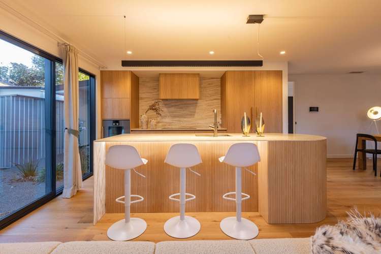 4/146 Straven Road Fendalton_4